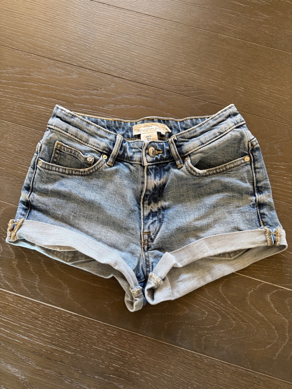 H&M Label of Grade Goods Light Colored Denim Cuffed Women's Shorts